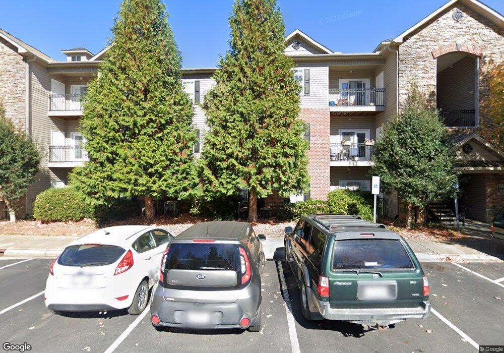 536 Appeldoorn Cir unit 536, Asheville, NC 28803 - photo 1