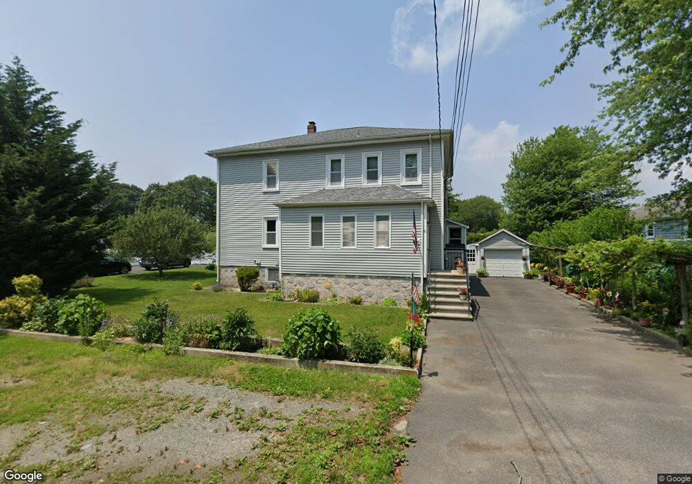 61 Woodlawn Ave, Bristol, RI 02809 - photo 1