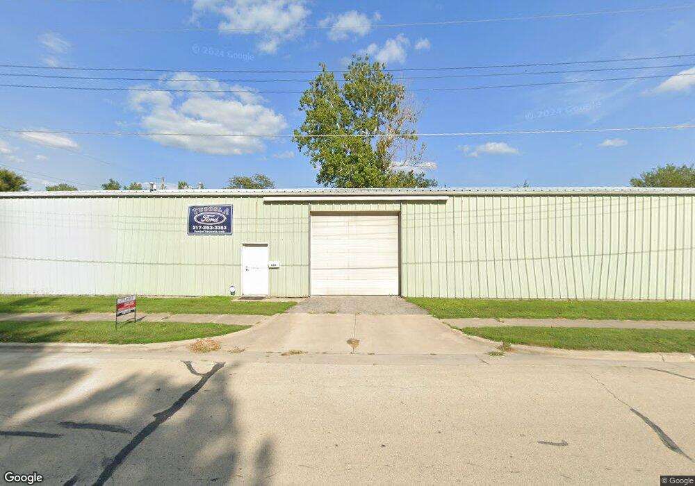 601 S Washington St, Tuscola, IL 61953 - photo 1