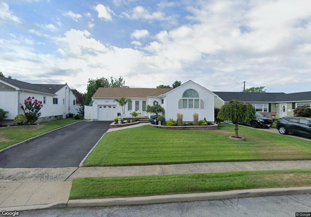 803 Rutgers Rd, Franklin Square, NY 11010 - photo 1