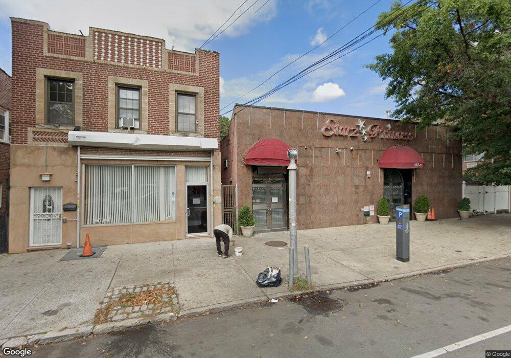 10711 101st Ave, Jamaica, NY 11416 - photo 1