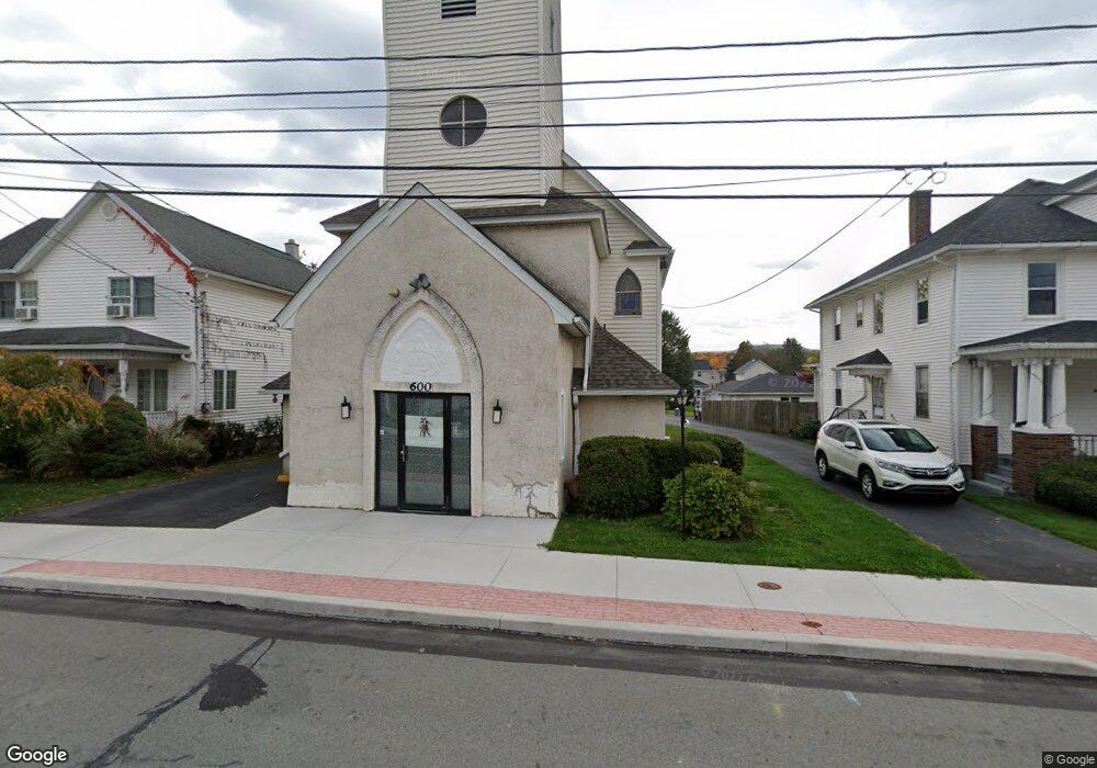 526 Dunmore St, Throop, PA 18512 - photo 1