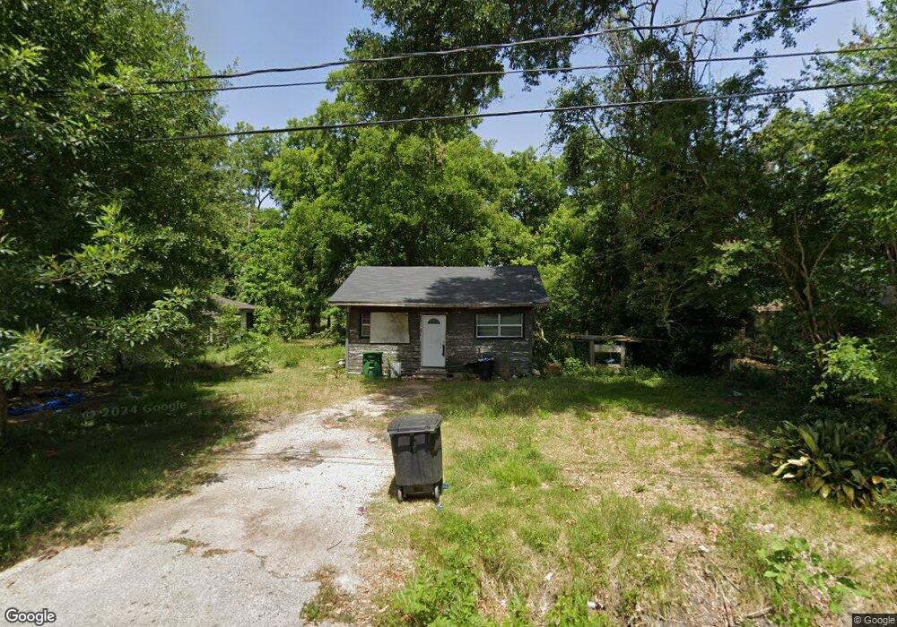 9530 Tower St, Houston, TX 77088 - photo 1