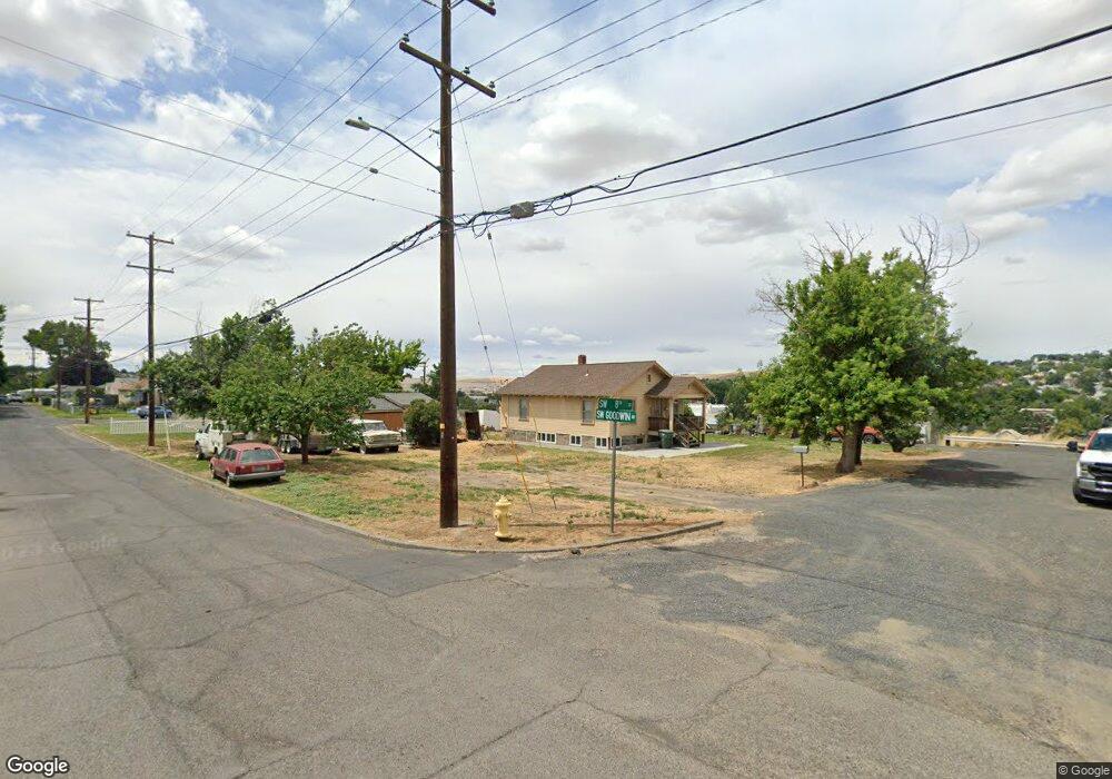 521 SW 8th St, Pendleton, OR 97801 - photo 1