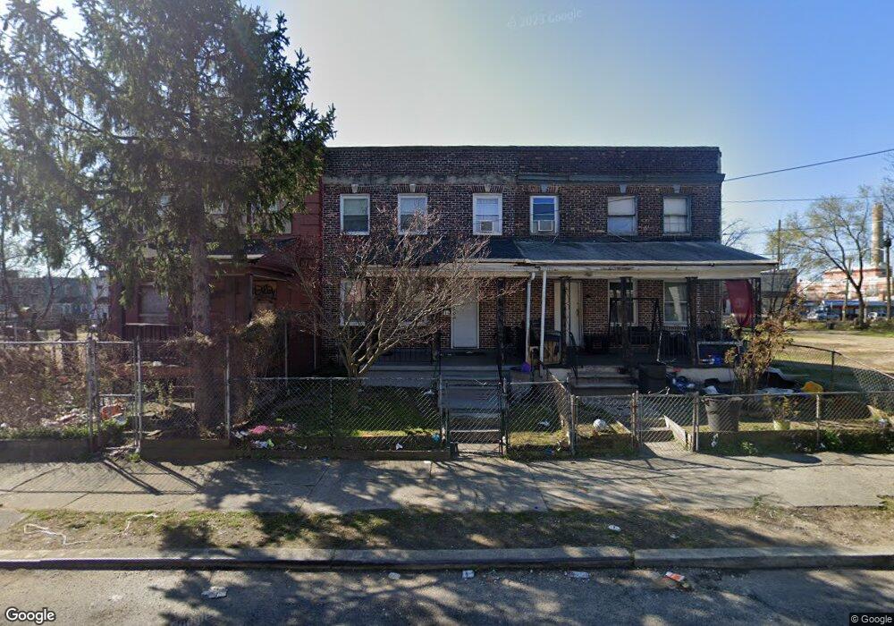 814 Tulip St, Camden, NJ 08104 - photo 1