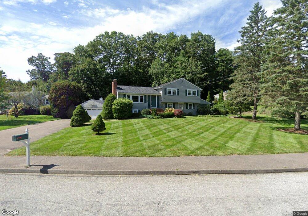 4 Ledgetree Rd, Medfield, MA 02052 - photo 1