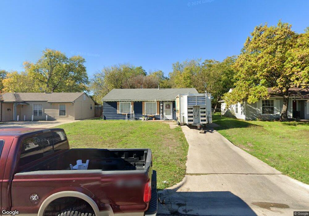 510 Cimarron Trace, Grand Prairie, TX 75051 - photo 1