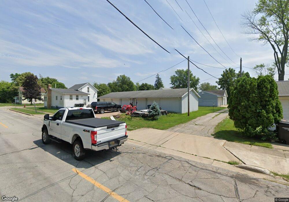 302 Magnolia St, Three Oaks, MI 49128 - photo 1