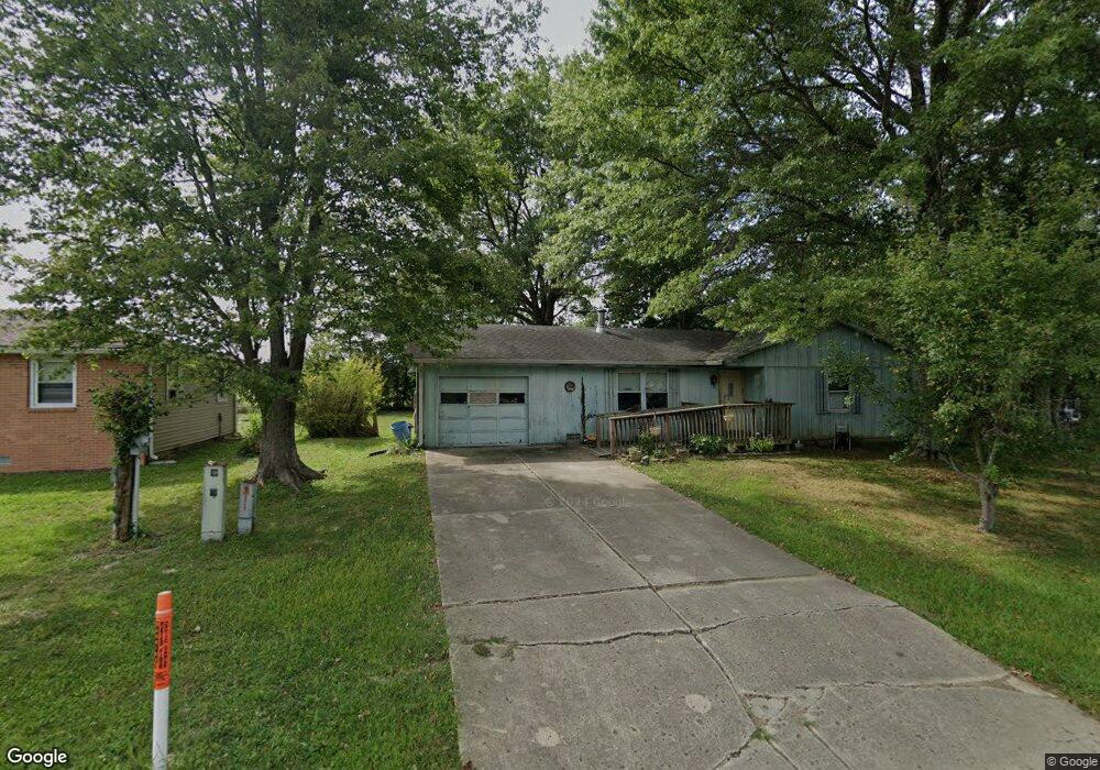 12406 S Hillview Dr, Columbus, IN 47201 - photo 1