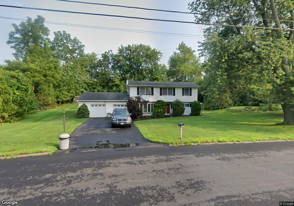 302 Ravencrest Rd, Yorktown Heights, NY 10598 - photo 1