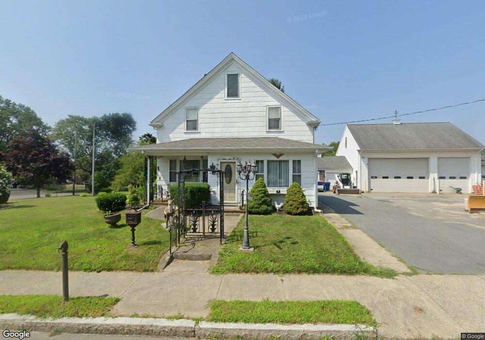 318 Alden Rd, Fairhaven, MA 02719 - photo 1