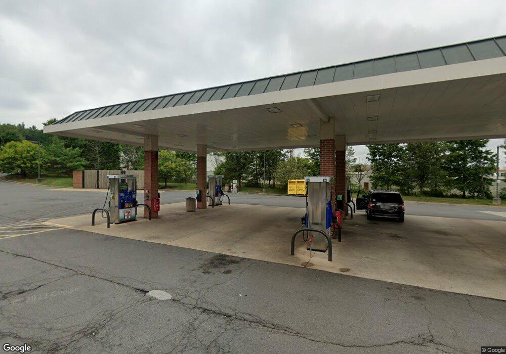 46141 Woodshire Dr, Sterling, VA 20166 - photo 1