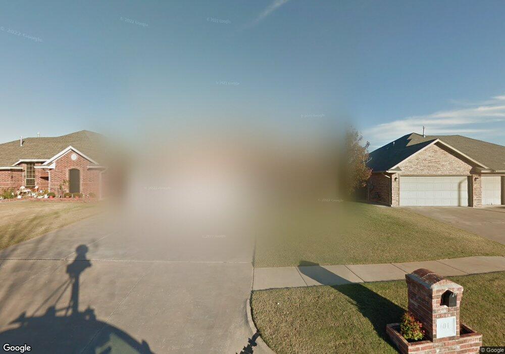 604 Madeline Ln, Moore, OK 73160 - photo 1