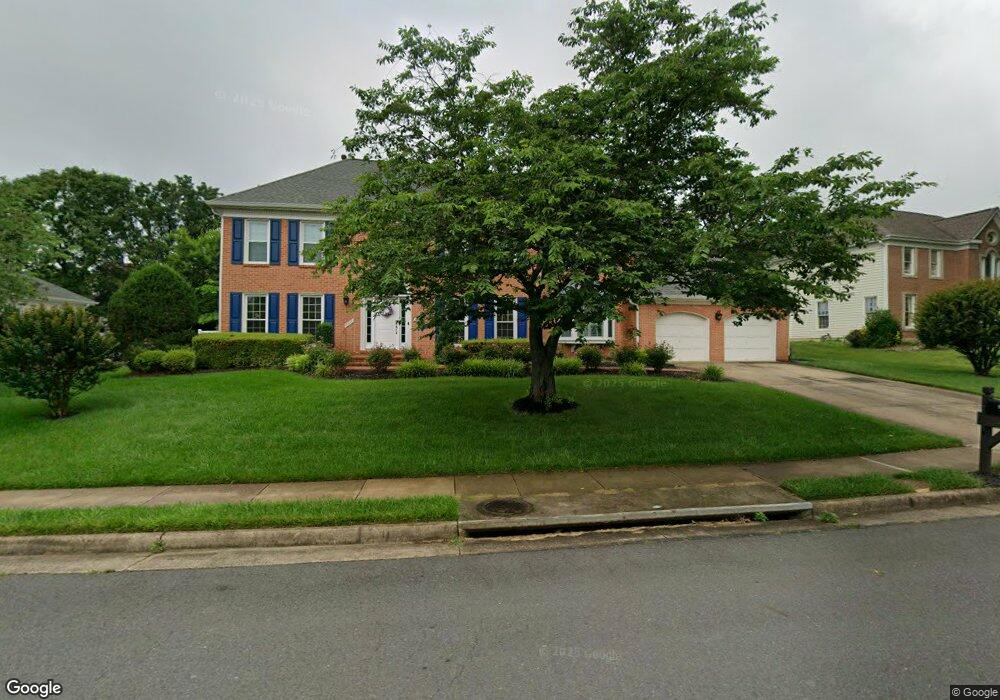 5513 Chestermill Dr, Fairfax, VA 22030 - photo 1