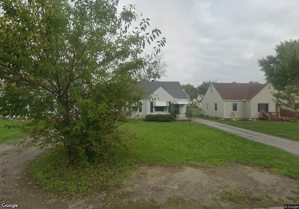 2036 Oakland Pkwy, Lima, OH 45805 - photo 1