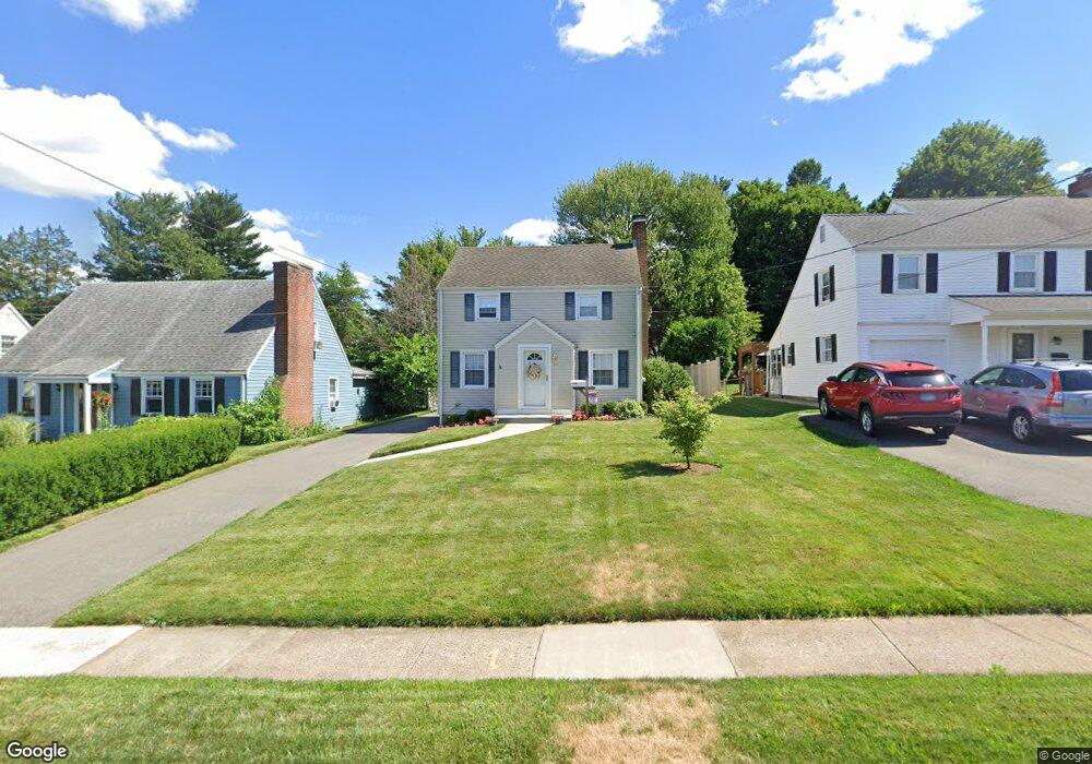 68 Chamberlain Rd, Wethersfield, CT 06109 - photo 1