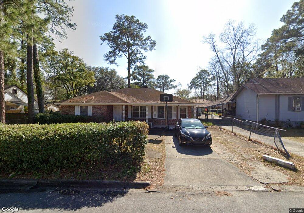 2415 E 38th St, Savannah, GA 31404 - photo 1