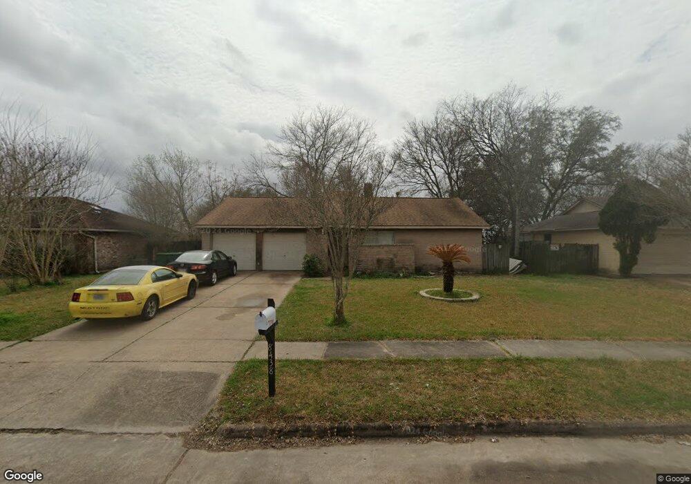 8438 Lettie St, Houston, TX 77075 - photo 1