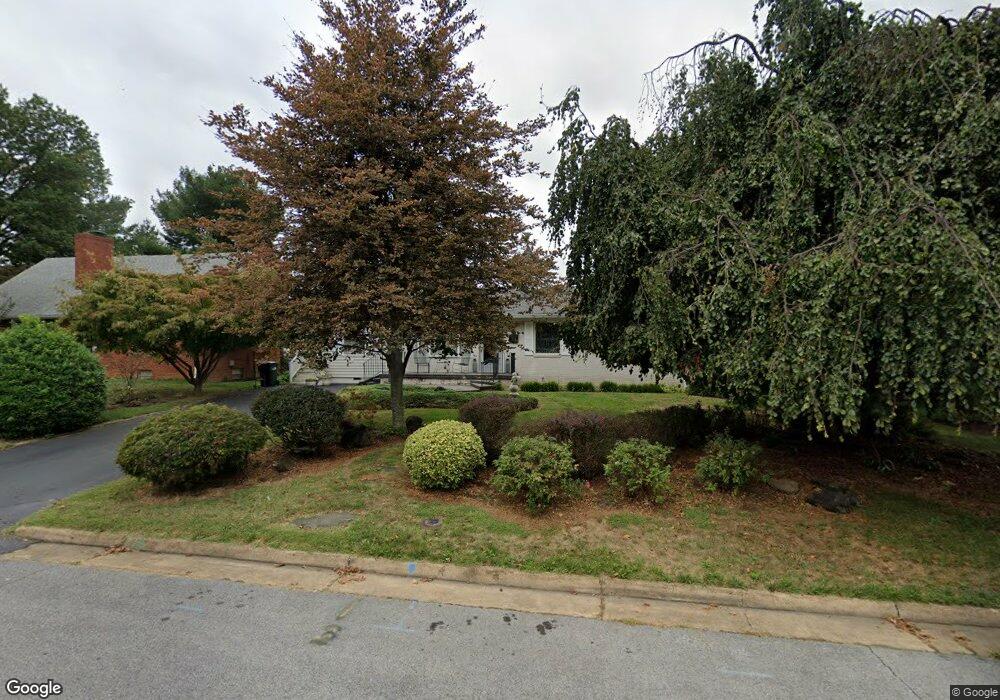 319 Seybert Ave, Waynesboro, VA 22980 - photo 1