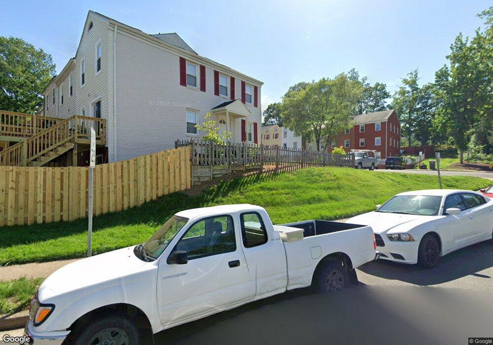 2910 Williamsburg Ct, Woodbridge, VA 22191 - photo 1