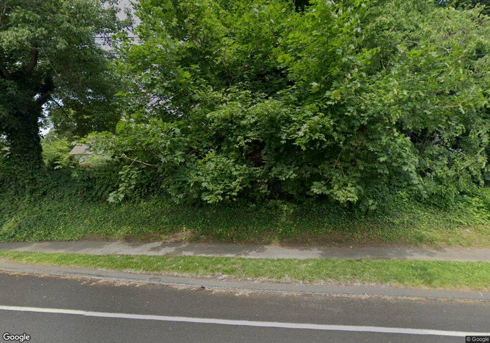 327 N Benson Rd, Fairfield, CT 06824 - photo 1