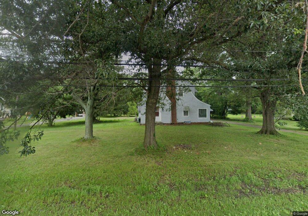 700 McNaughten Rd, Columbus, OH 43213 - photo 1