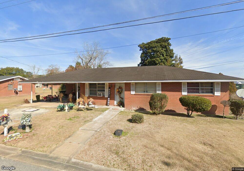 320 E Dancer St, Colquitt, GA 39837 - photo 1