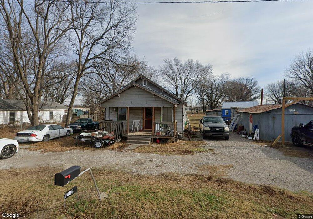 1406 S West 10th St, Parsons, KS 67357 - photo 1