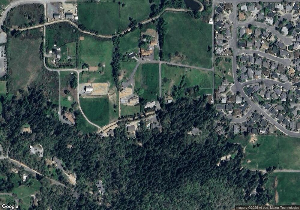 1524 Schutzwohl Ln, Grants Pass, OR 97527 - photo 1