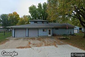 715 Thompson St, Sheffield, IA 50475