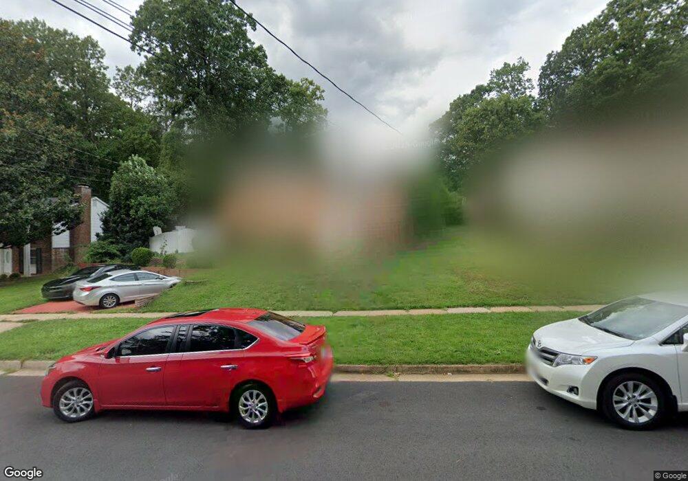 4410 Pickett Rd, Fairfax, VA 22032 - photo 1