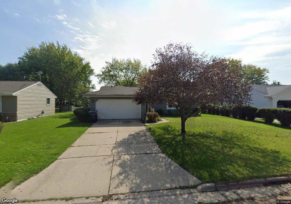 1519 W Burbank Ave, Janesville, WI 53546 - photo 1