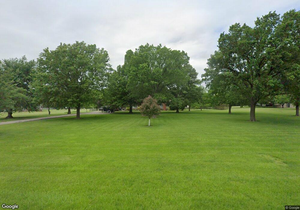 5525 SW Urish Rd, Topeka, KS 66610 - photo 1