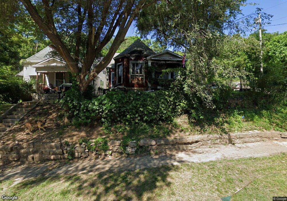 701 Walnut St, Hannibal, MO 63401 - photo 1