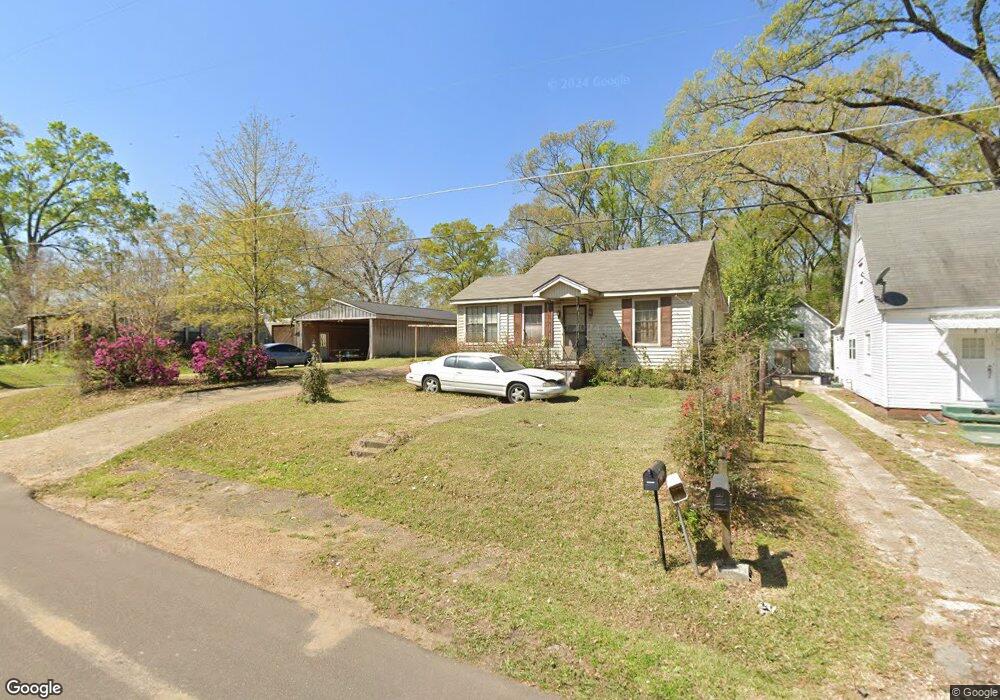 817 Howe St, McComb, MS 39648 - photo 1