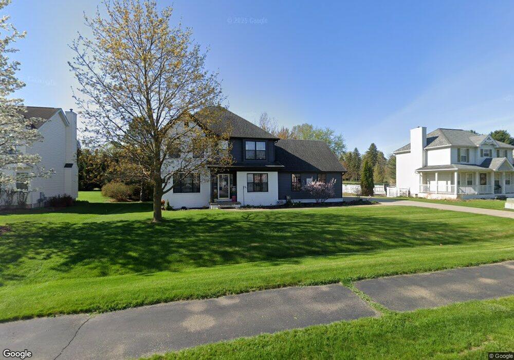 6353 Oak Leaf Trail unit 3, Linden, MI 48451 - photo 1