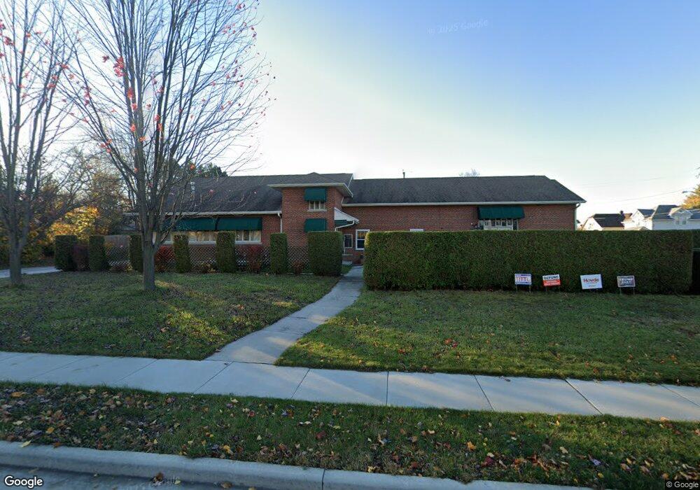 1017 Waldo Blvd unit Waldo Apt C, Manitowoc, WI 54220 - photo 1