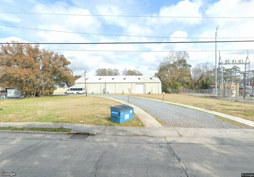 418 E Pershing St, New Iberia, LA 70560 - photo 1