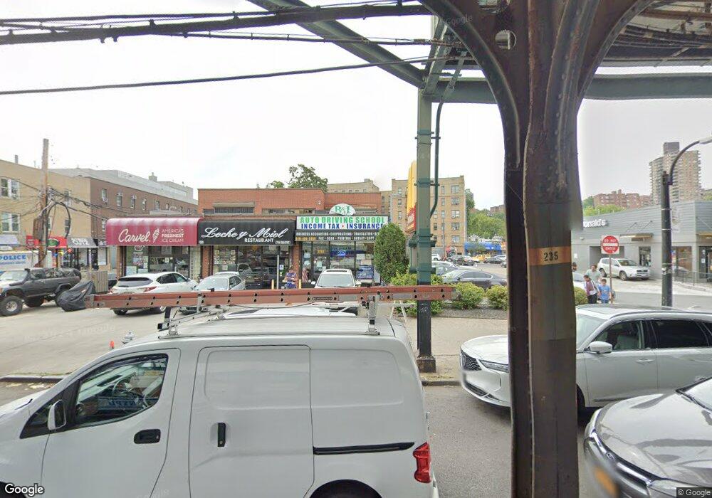 5763 Broadway, Bronx, NY 10463 - photo 1