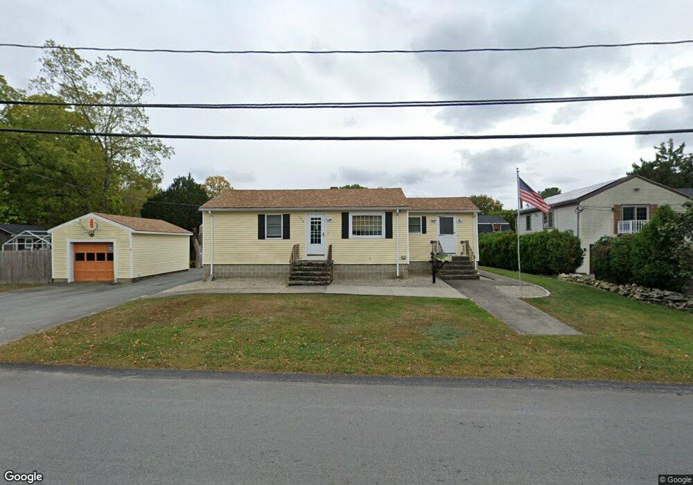 136 Russells Mills Rd, South Dartmouth, MA 02748 - photo 1