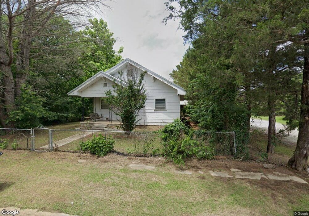 329 E St NE, Ardmore, OK 73401 - photo 1