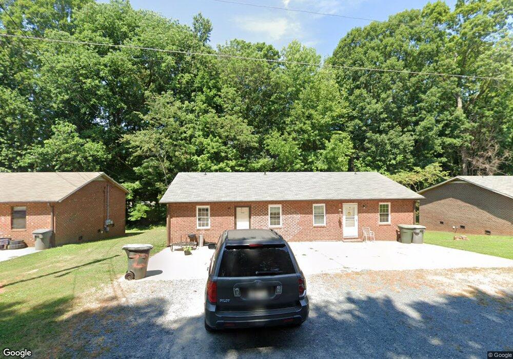 1900 Dennis St, Asheboro, NC 27205 - photo 1