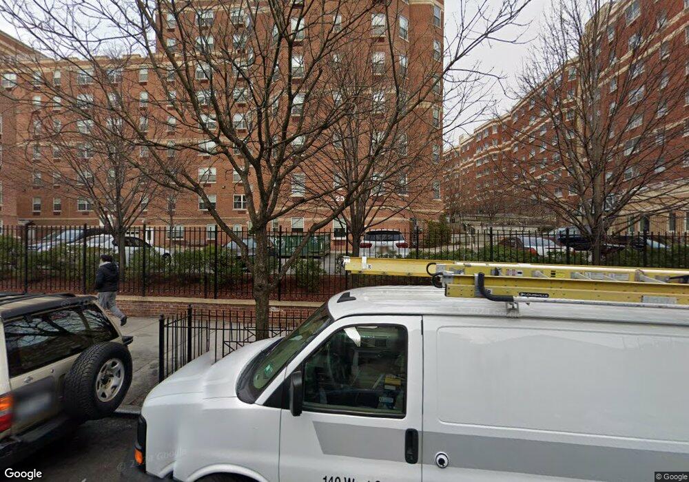 325 E 198th St, Bronx, NY 10458 - photo 1