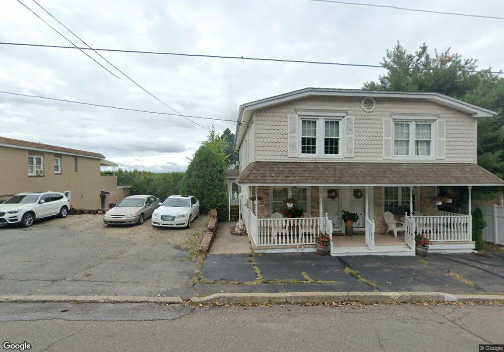 31 W 17th St, Hazleton, PA 18201 - photo 1