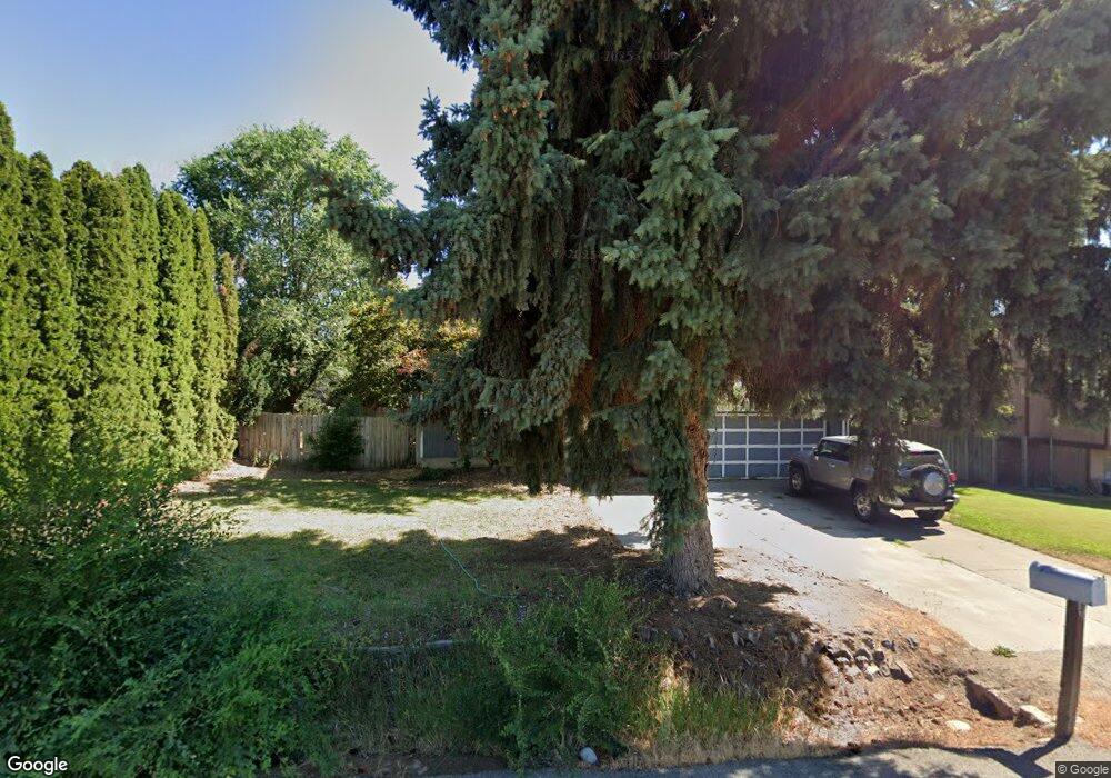 902 11th St NE, East Wenatchee, WA 98802 - photo 1