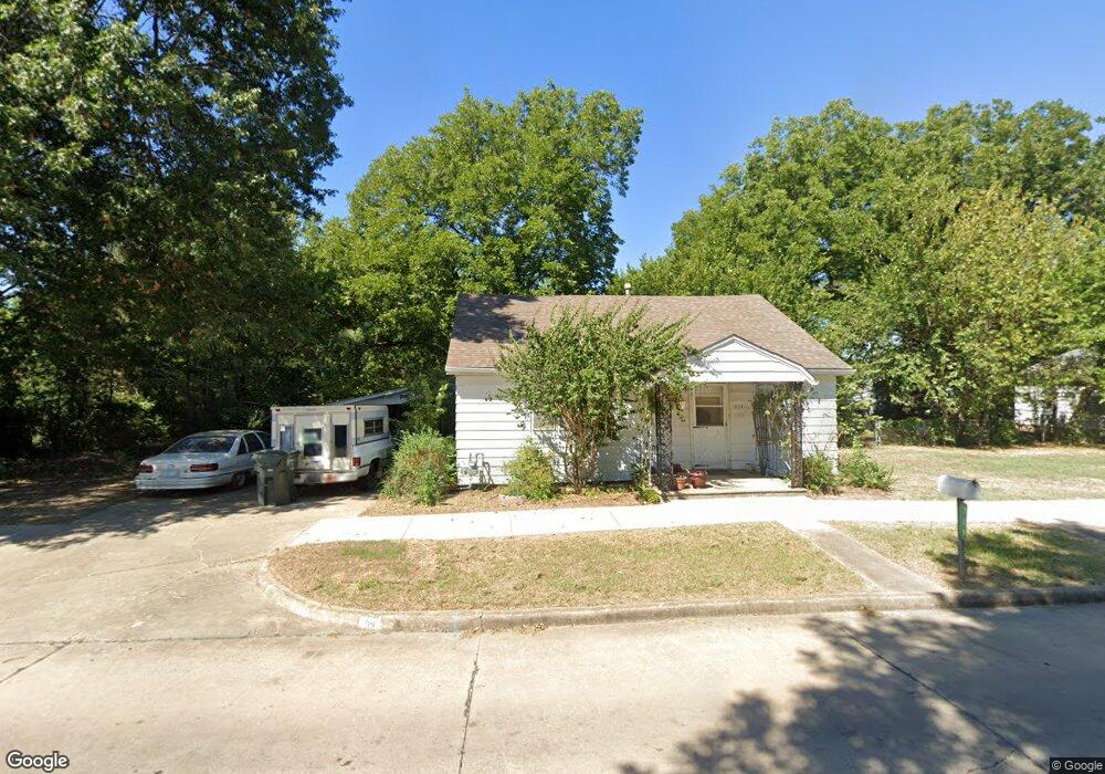 719 N Florence Ave, Claremore, OK 74017 - photo 1