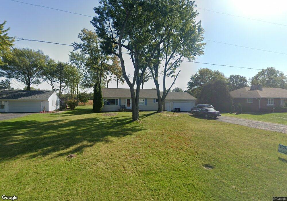 2525 Elmview Dr, Lima, OH 45806 - photo 1