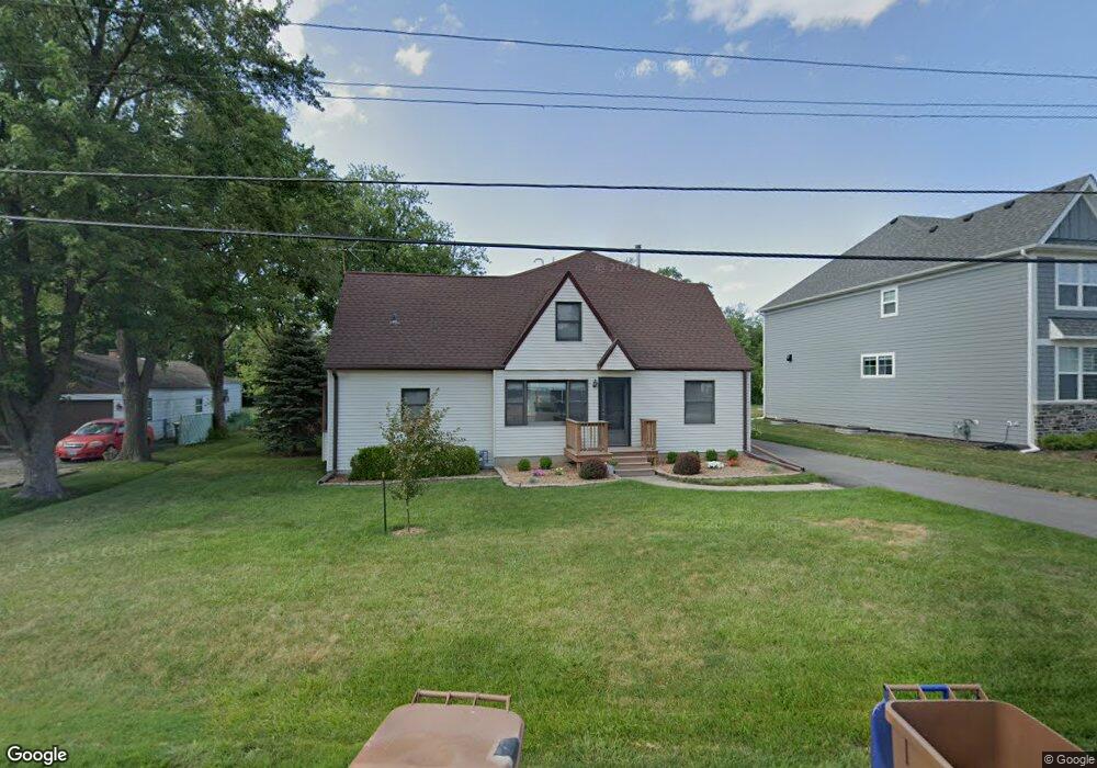 15W280 Concord St, Elmhurst, IL 60126 - photo 1