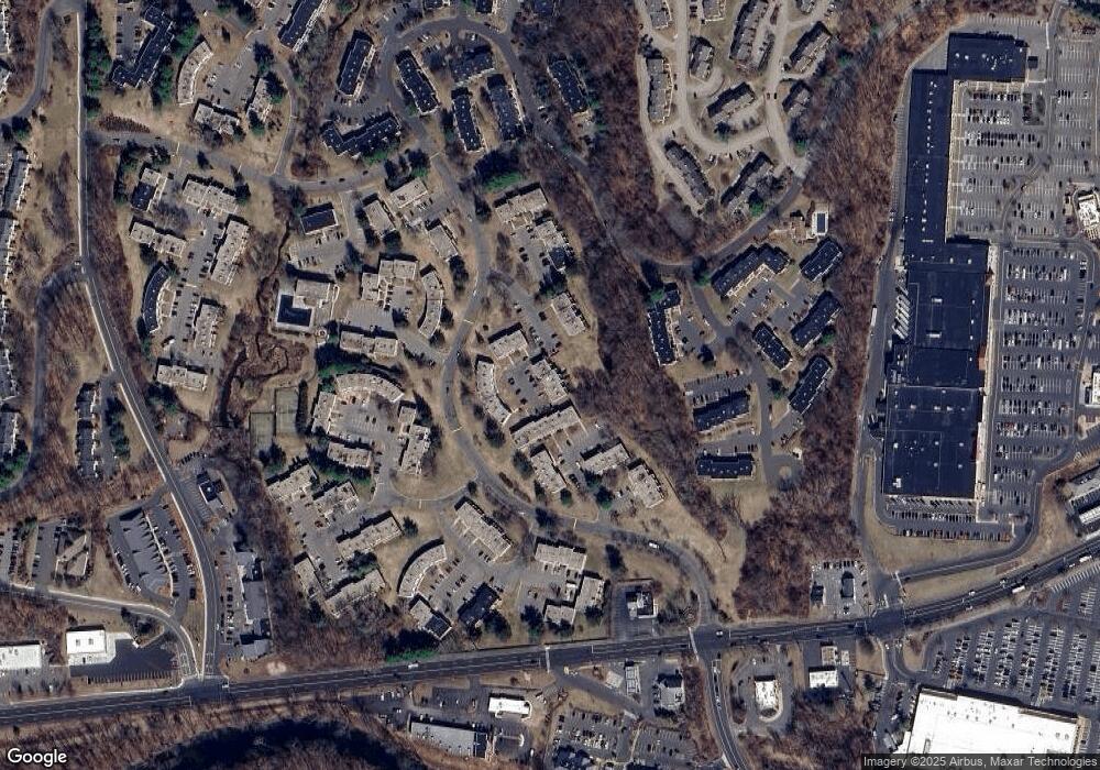 21 Holly Ct, Cromwell, CT 06416 - photo 1