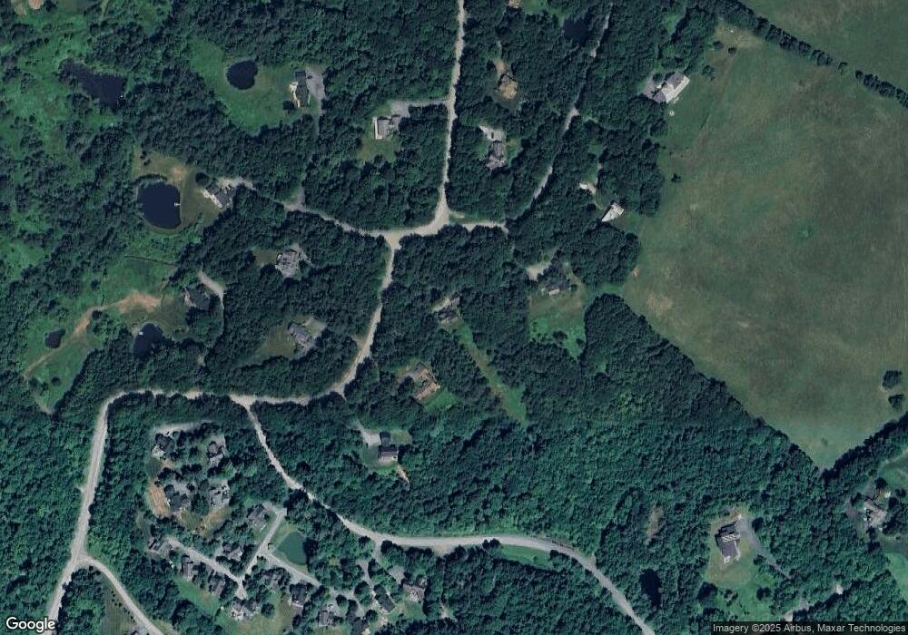 1018 Sinclair Dr, Stowe, VT 05672 - photo 1